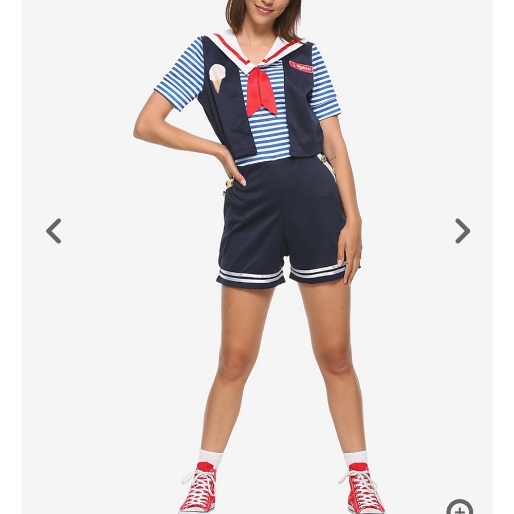 Scoops Ahoy Robin Costume